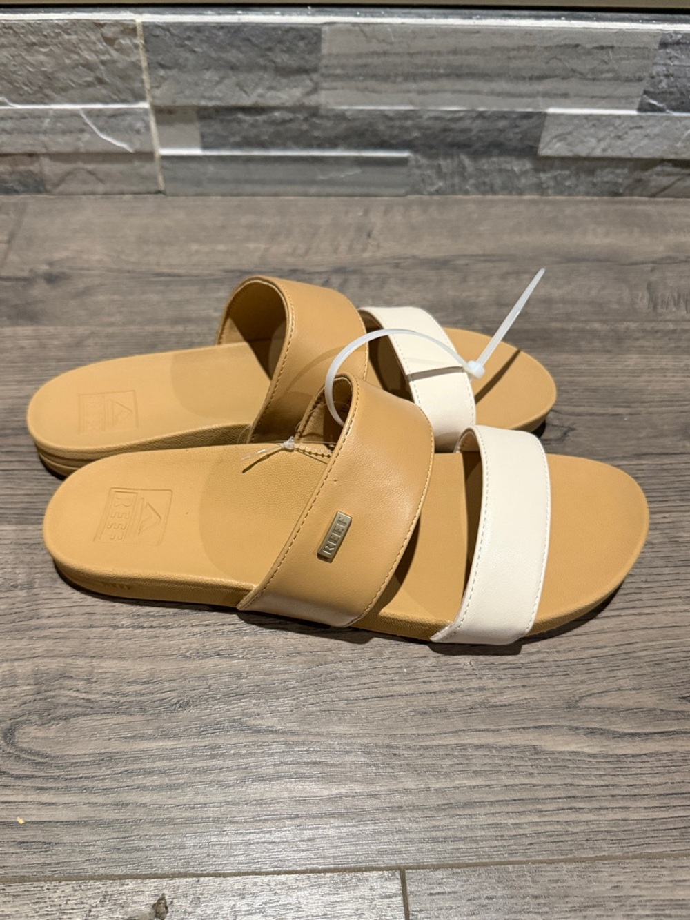 Reef Cushion Vista Arch Support Sandals Sz 9 - Picture 5 of 8